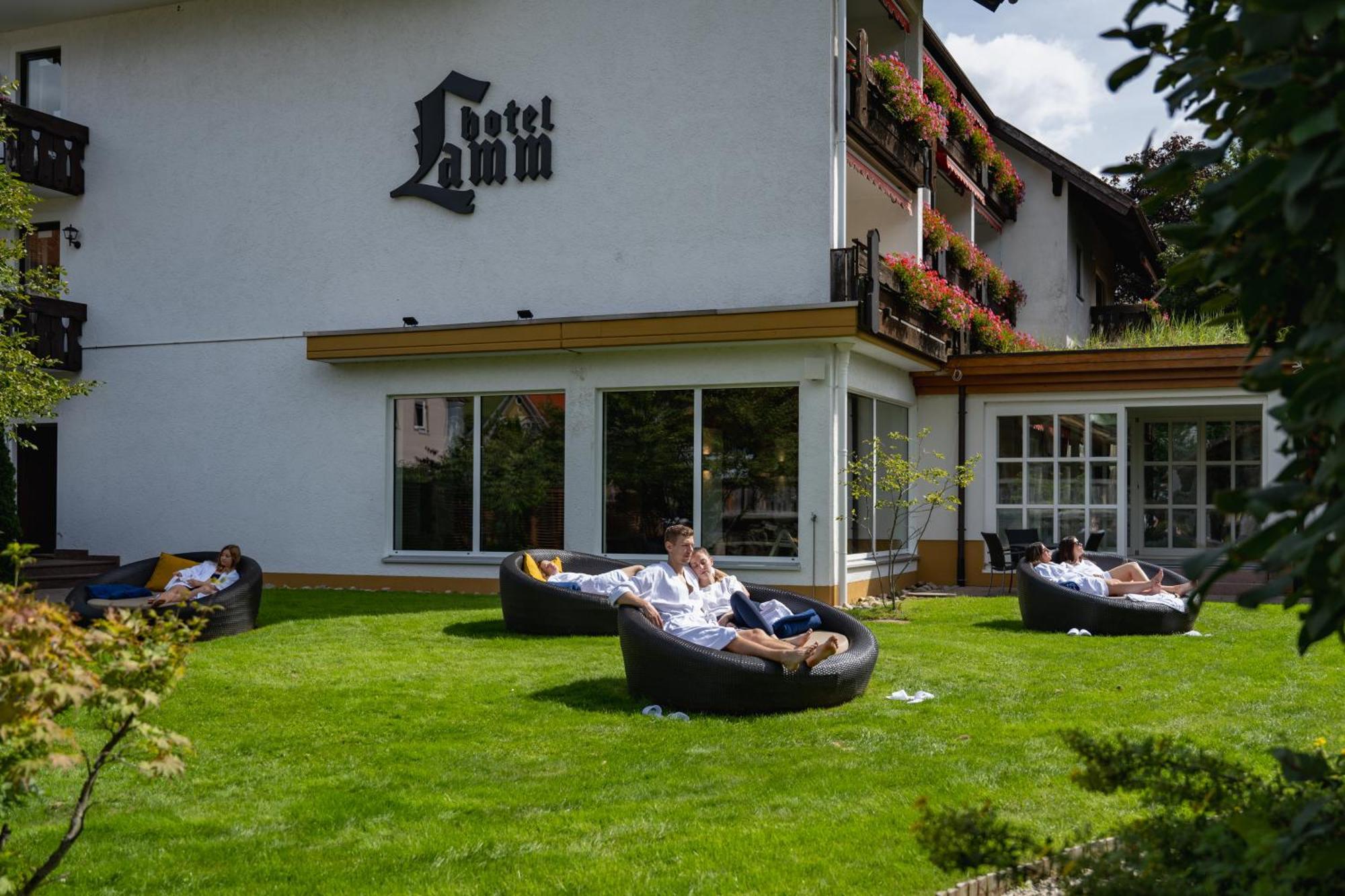 Hotel Lamm Baiersbronn Mitteltal Dış mekan fotoğraf